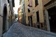 60 Via Borgo Canale con la casa natale di G. Donizetti